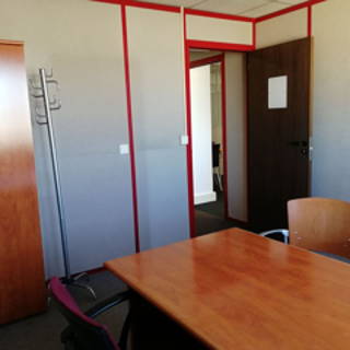 Bureau privé 12 m² 2 postes Coworking Avenue Berthelot Lyon 69008 - photo 2
